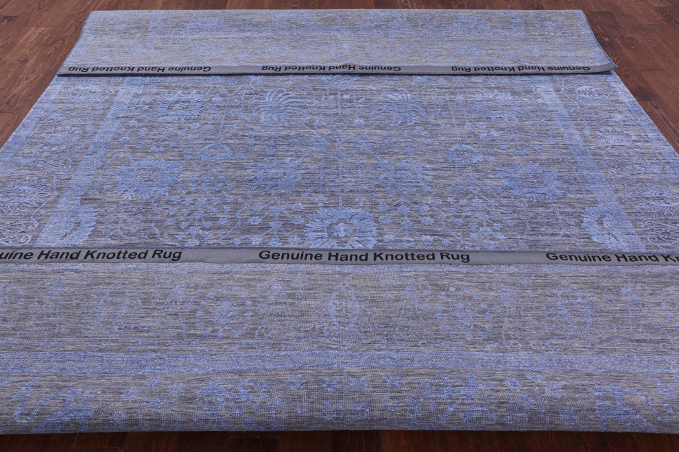 9' 0" X 12' 2" Handmade Wool & Silk Persian Rug - Q15827