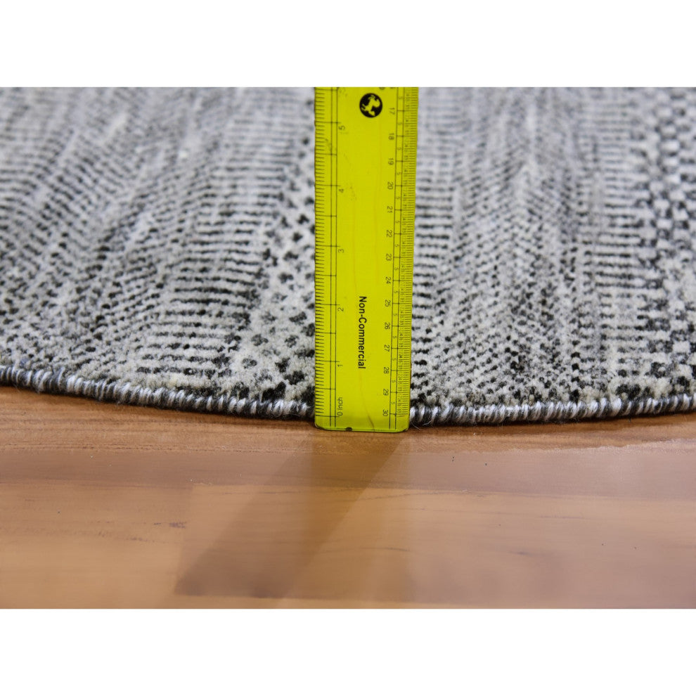 Pastel Gray Natural Undyed Wool Grass Design Hand Knotted Round Rug 4'9"x4'10"