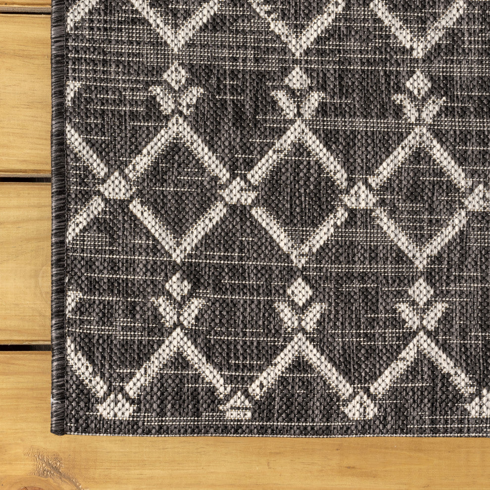 Ourika Moroccan Geometric Indoor/Outdoor Rug, Black/Gray, 5' Square