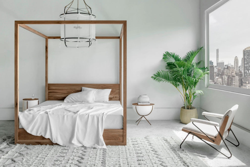Sonder Living Otis Poster US King Bed KD