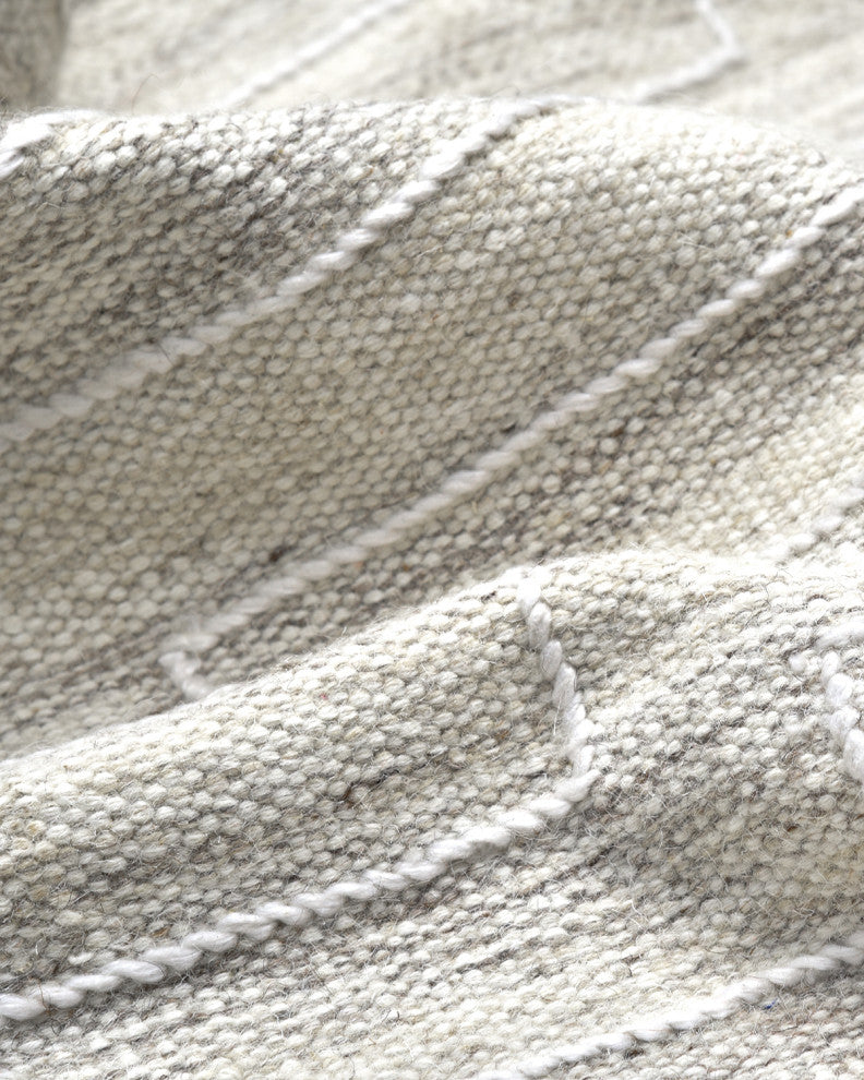 Barry, Handmade Area Rug 5' 0" x 8' 0"