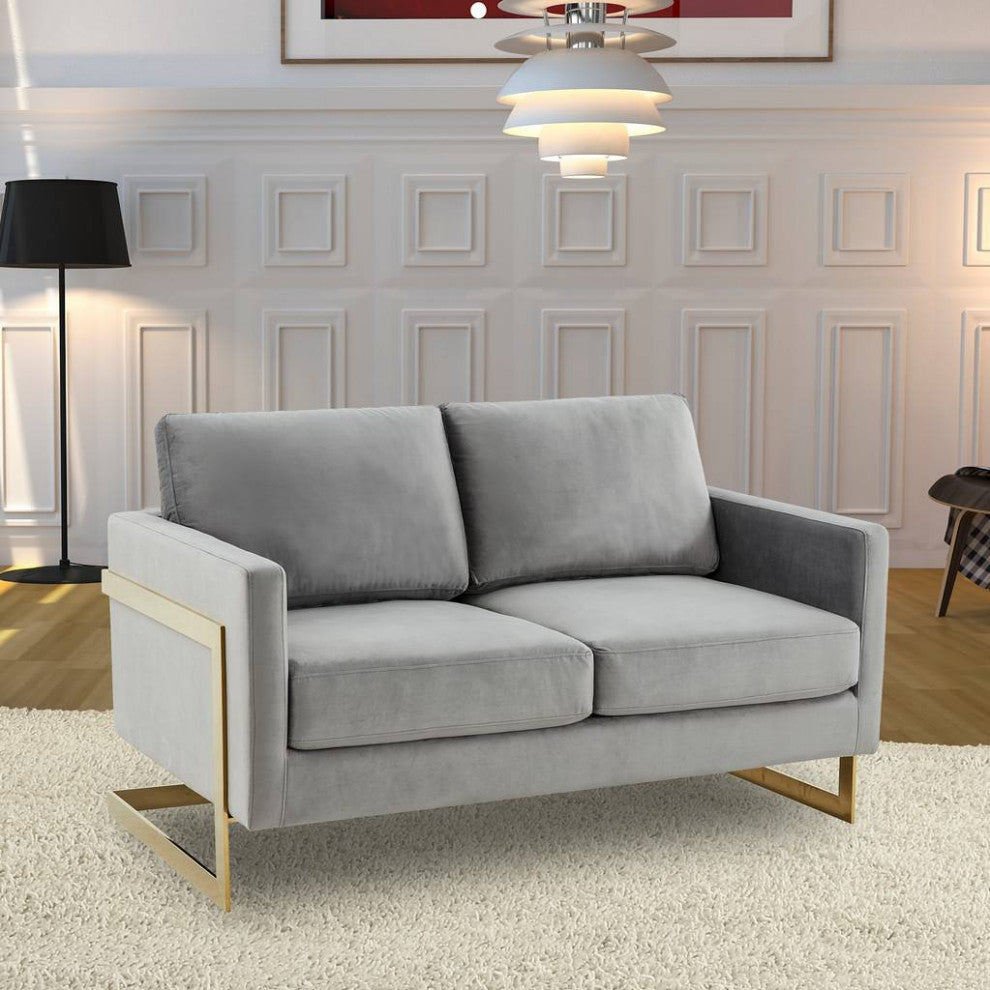 LeisureMod LA55LGR Lincoln Light Grey Mid-Century Velvet Loveseat Gold Frame