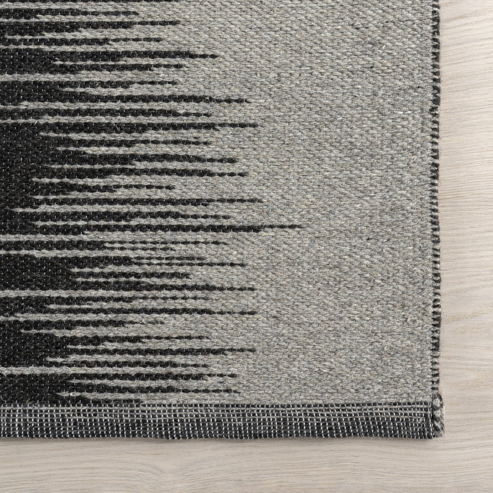 Wolf Reversible Wool Area Rug, Black 8' x 10'