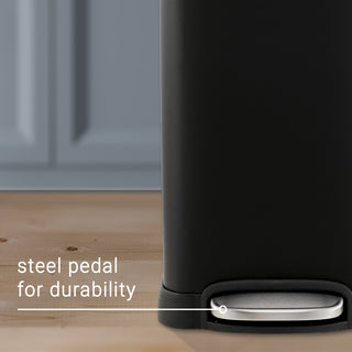Betty Retro Mini 3.2-Gallon Step-Open Trash Can, Black