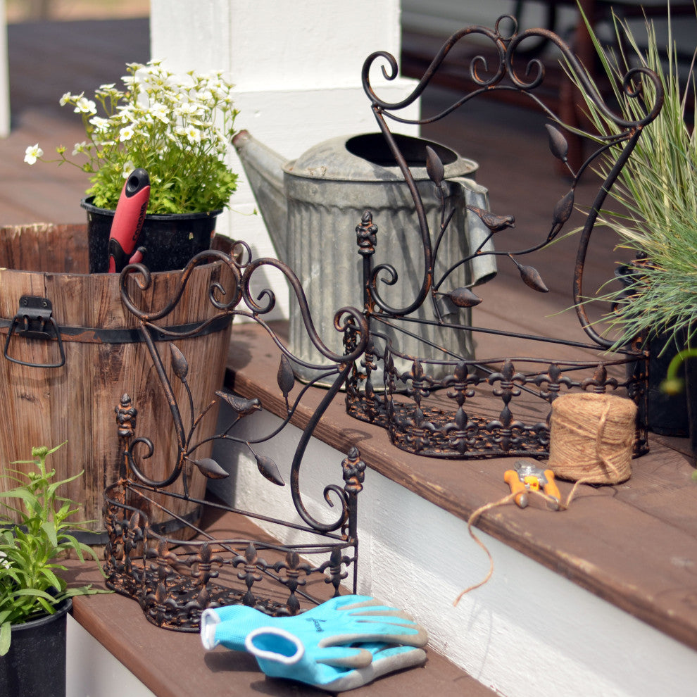 Fleur de Lis Wall Planter Set, Rusty Finish