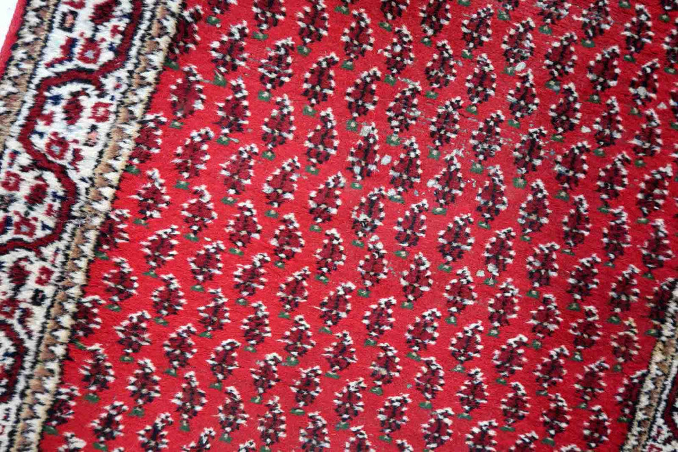 Handmade Vintage Indian Seraband Rug 3'x5.1', 93cmx158cm, 1970s