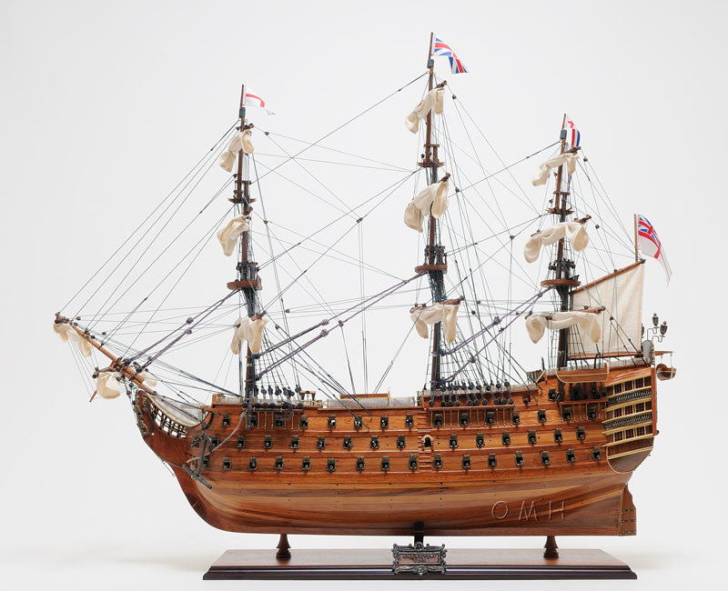 Old Modern Handicrafts T033B HMS Victory Midsize With Display Case Front Open