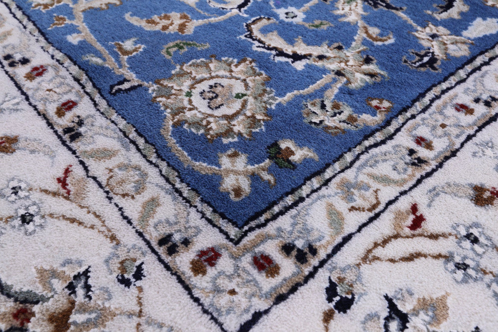 Persian Nain Wool & Silk Handmade Rug 5' 4" X 7' 0" - Q13136