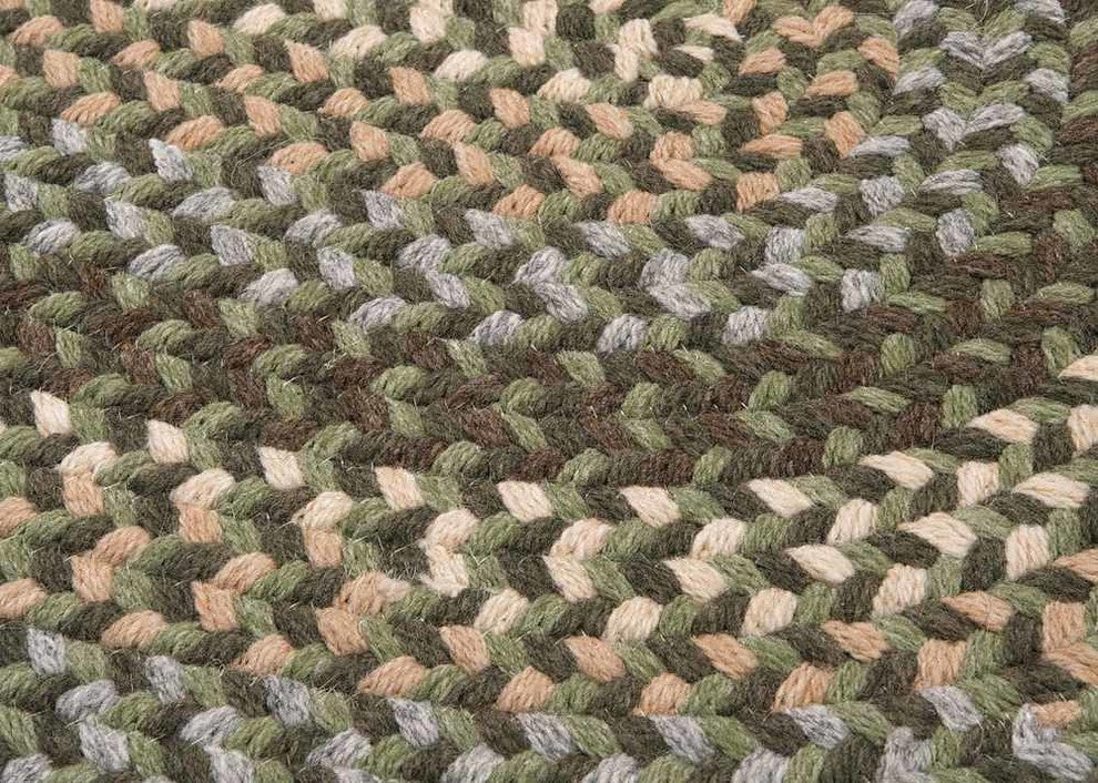 Colonial Mills Boston Common BC63 Moss Green Traditional Area Rug, Round 4'x4'
