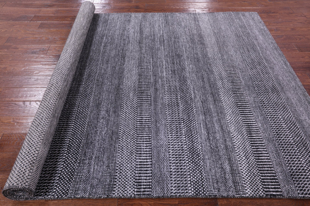 5' 11" X 8' 8" Savannah Grass Handmade Wool and Silk Rug Q11977