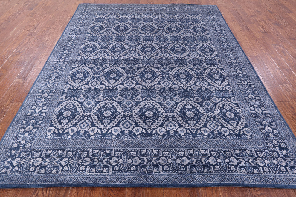 7' 11" X 10' 0" Wool and Silk Persian Handmade Rug Q11755
