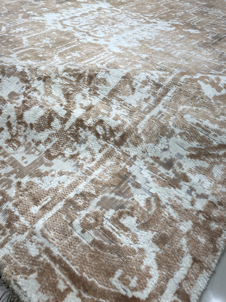 Hand-Knotted Wool Ivory/Copper Transitional Modern Heriz Rug, 7' X 9'