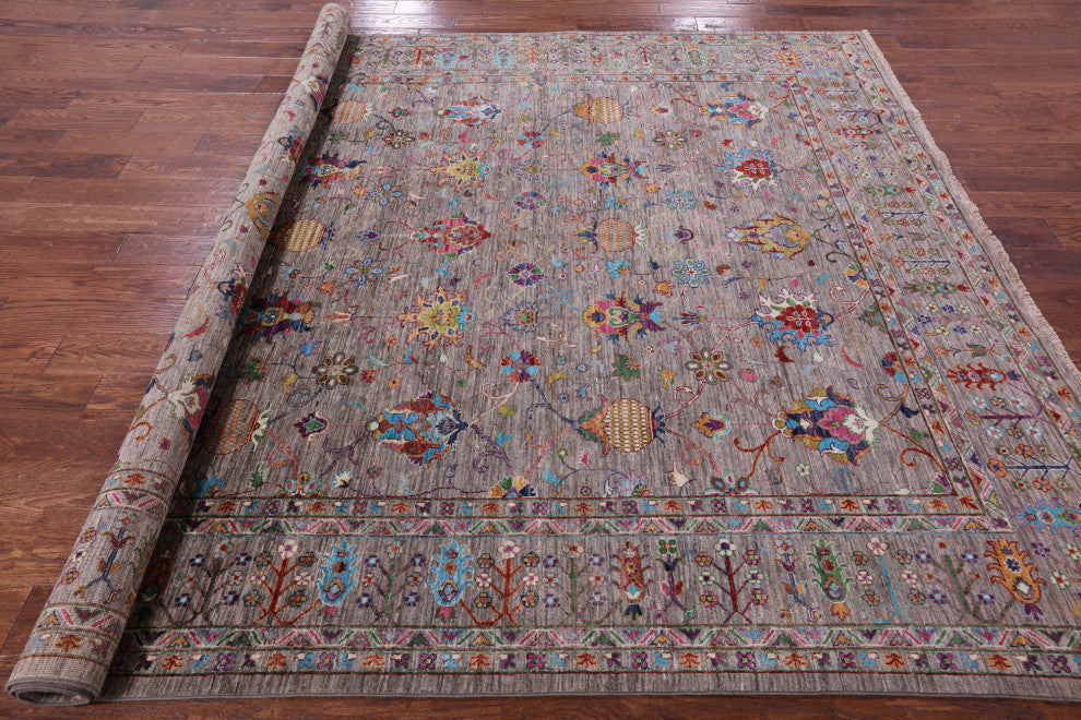 8' 0" X 9' 4" Persian Tabriz Hand-Knotted Rug Q9824