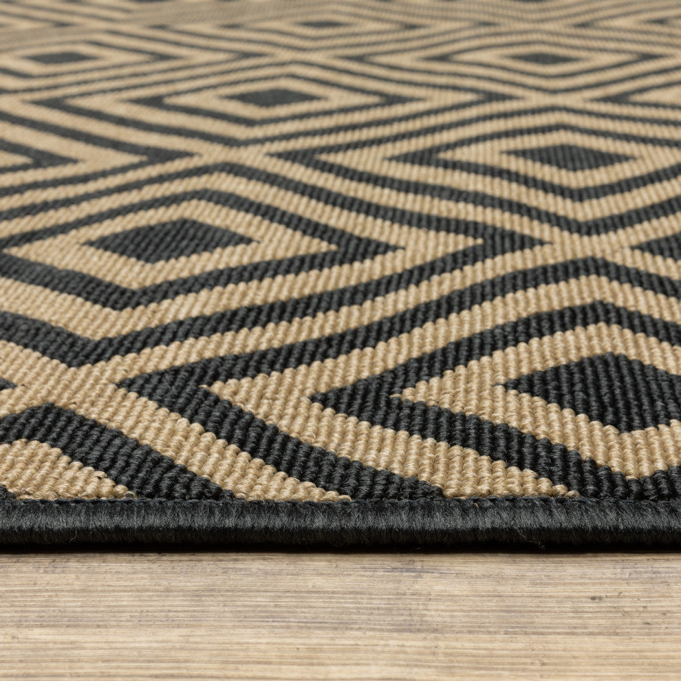 Martinique Dimond Lattice Black/ Tan Indoor/Outdoor Area Rug, 3'7"x5'6"