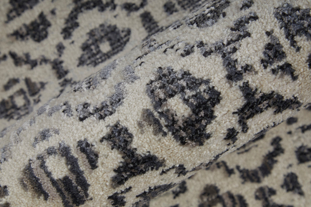 Weave & Wander Kiba Gray/Ivory Rug, 5'3"x7'6"
