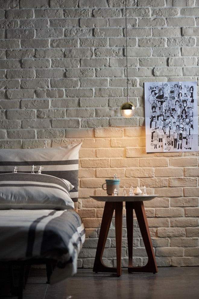 Dora Pendant single, Brass