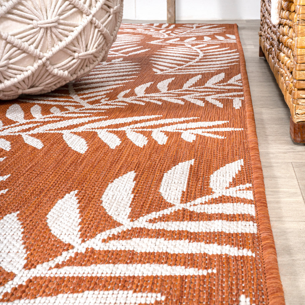 Nevis Palm Frond Indoor/Outdoor, Orange/Cream, 5' Square