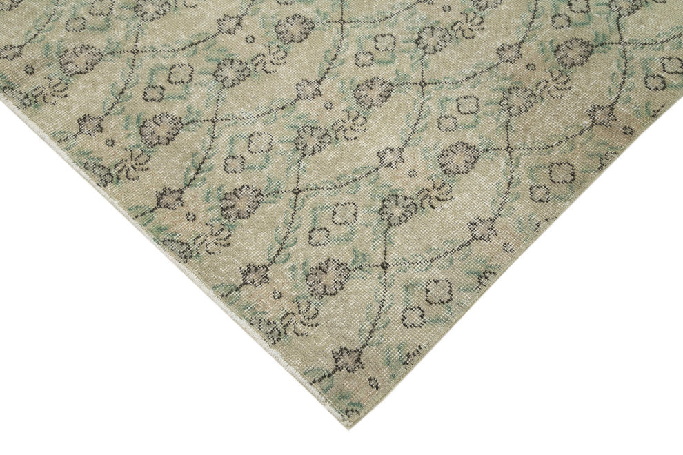 Rug N Carpet - Handwoven Turkish 5' 4'' x 8' 6'' Low Pile  Vintage Rug