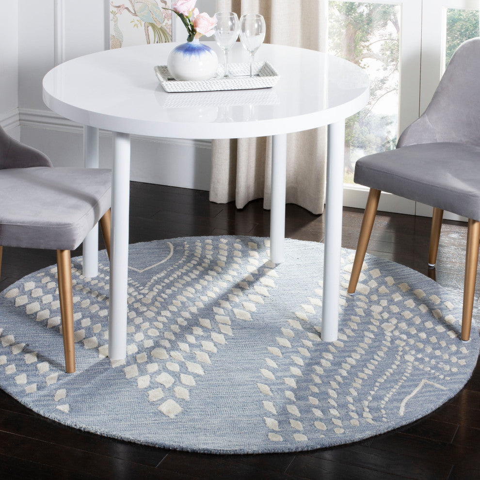 Safavieh Bella Bel126A Rug, Blue/Ivory, 5'0" X 5'0" Round