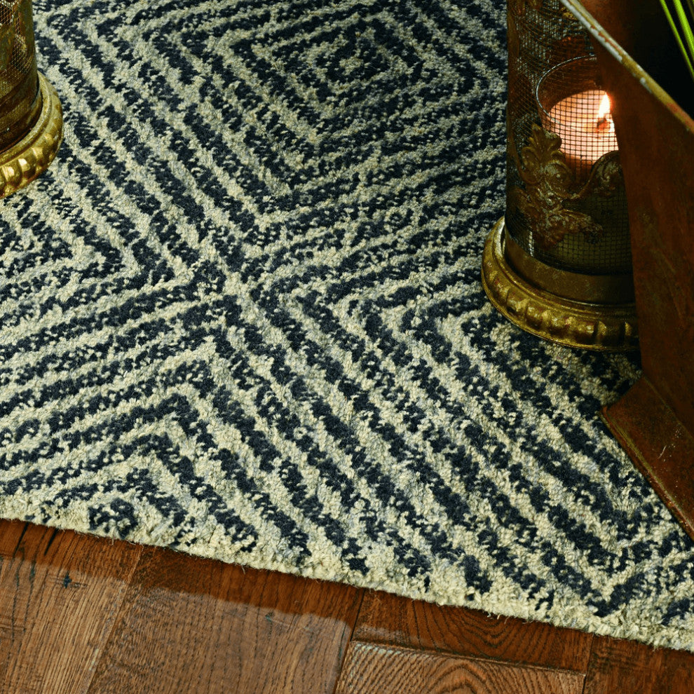 7'X10' Grey Black Hand Tufted Space Dyed Geometric Indoor Area Rug