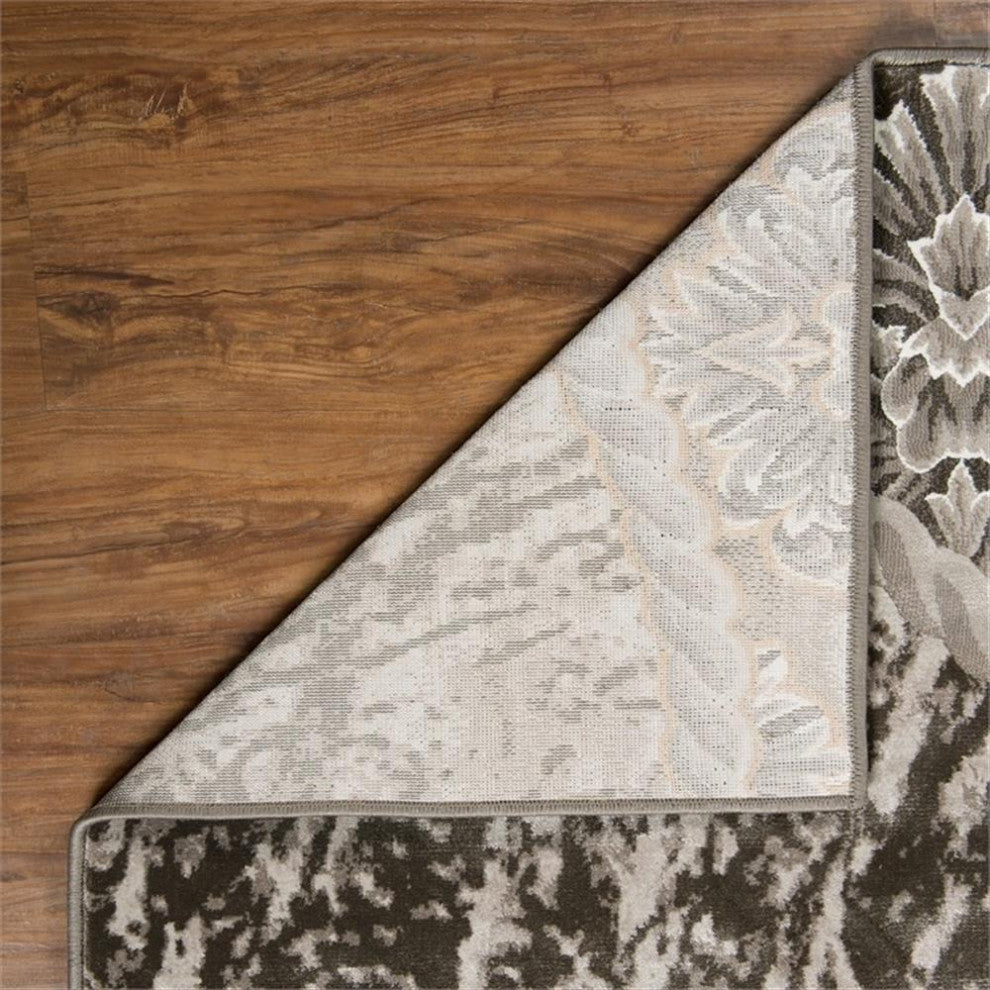 Linon Jewel Ybor Machine Made Polypropylene 5'x7'6" Rug in Brown