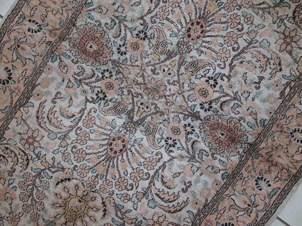 Handmade vintage silk Indo-Tabriz rug 3.2' x 5.3' (100cm x 162cm) 1950s