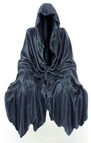 Reaping Solace:The Creeper Sitting Statue