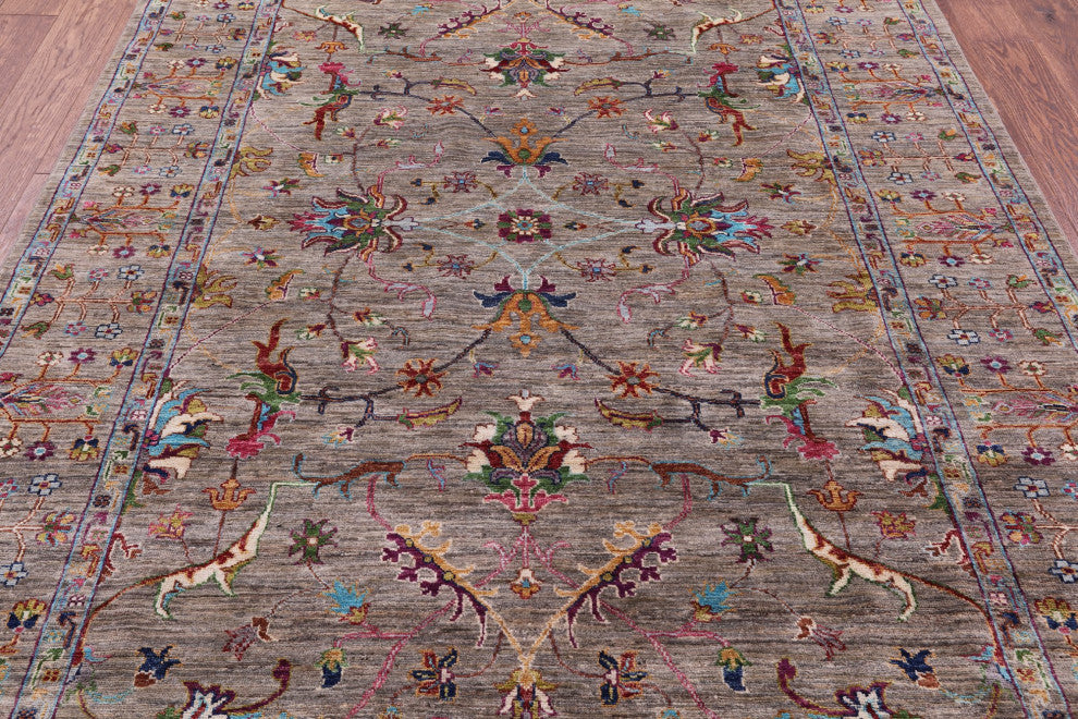 Handmade Persian Tabriz Rug 5' 8" X 7' 8" Q9867