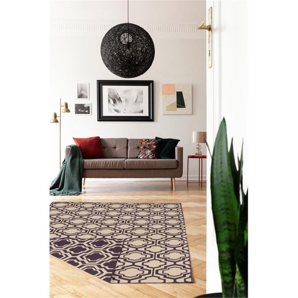 Linon Salonika Quatrefoil Reversible Woven Wool 5'x8' Rug in Purple