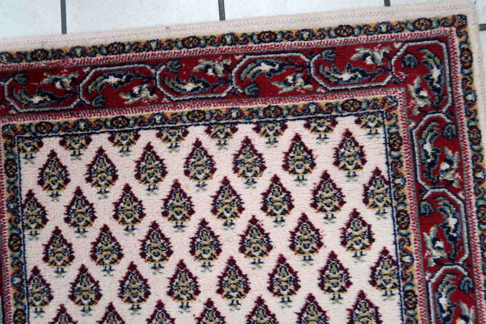 Vintage Italian Seraband Style Rug 2.2'x4.5', 68cmx140cm 1970s