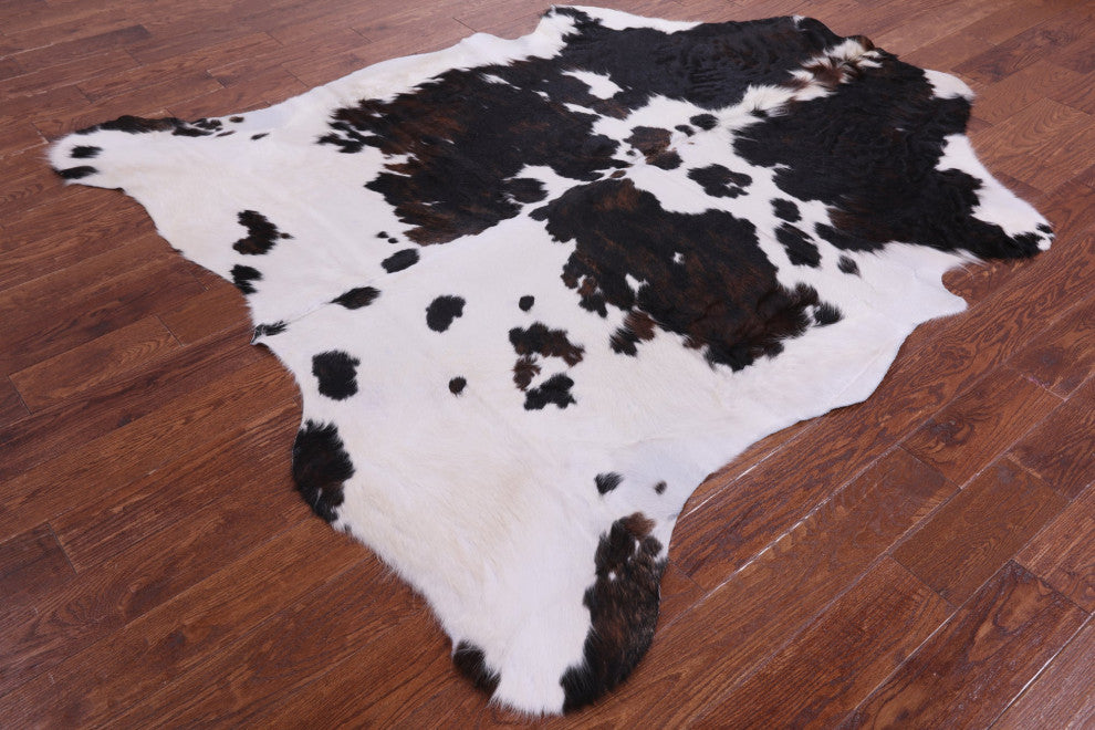 7' 0" X 6' 5" Natural Cowhide Rug C2331
