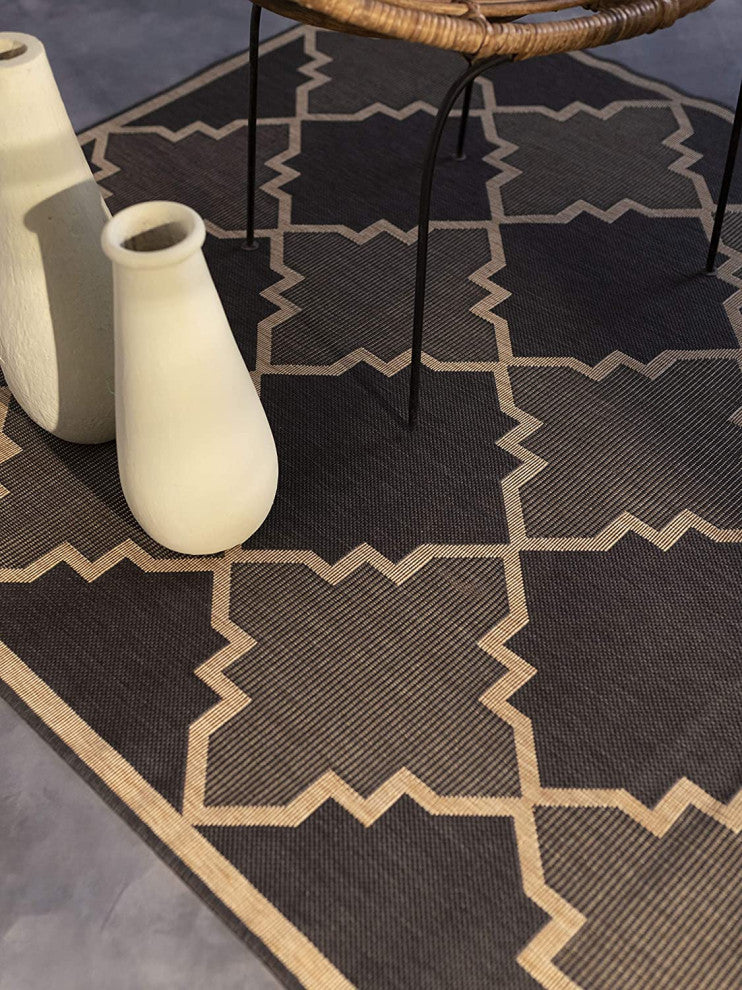 Outdoor Collection Trellis Diamond Rug Geometric Rug, Charcoal, 5'3"x7'6"