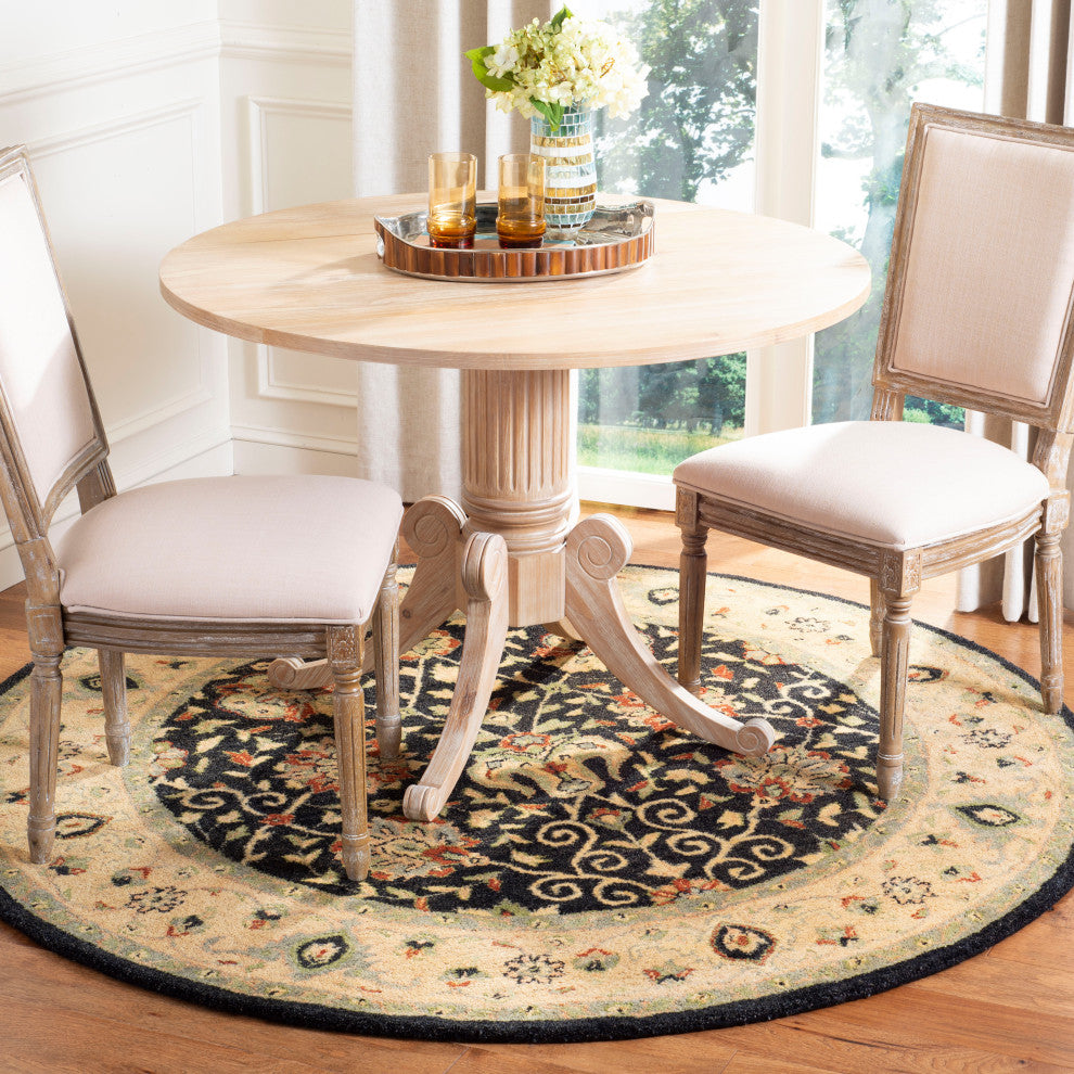 Safavieh Antiquity Collection AT21 Rug, Black, 8' Round