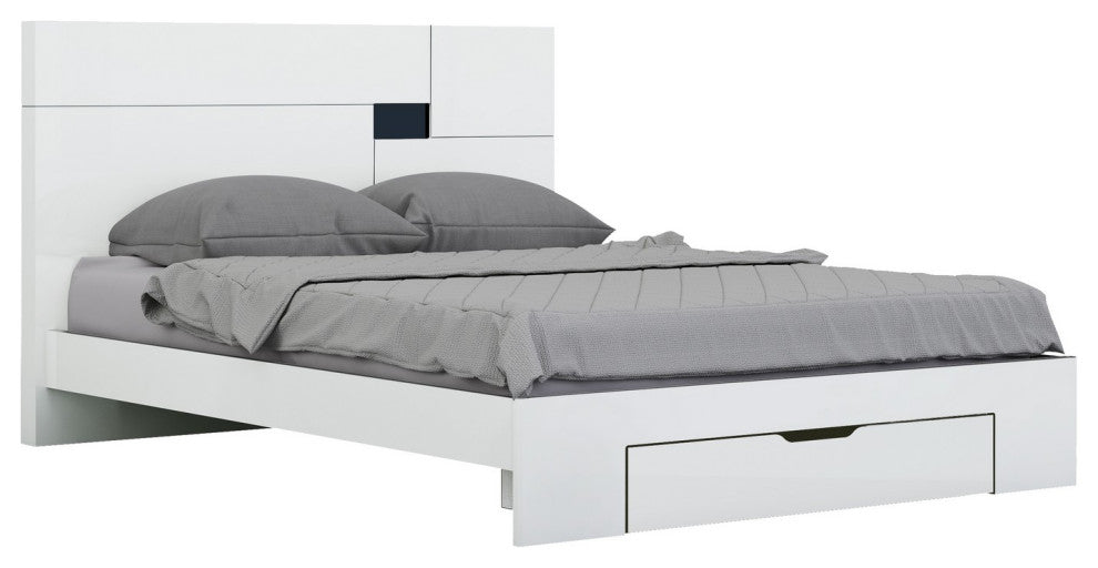 HomeRoots 60'' X 80'' X 43'' Modern Queen White High Gloss Bed