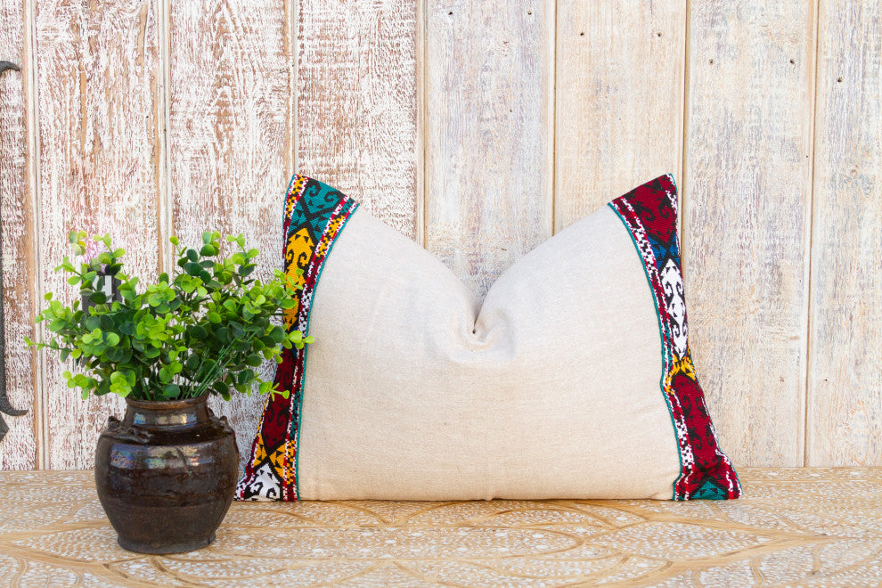 Czaee Linen Tribal Border Pillow