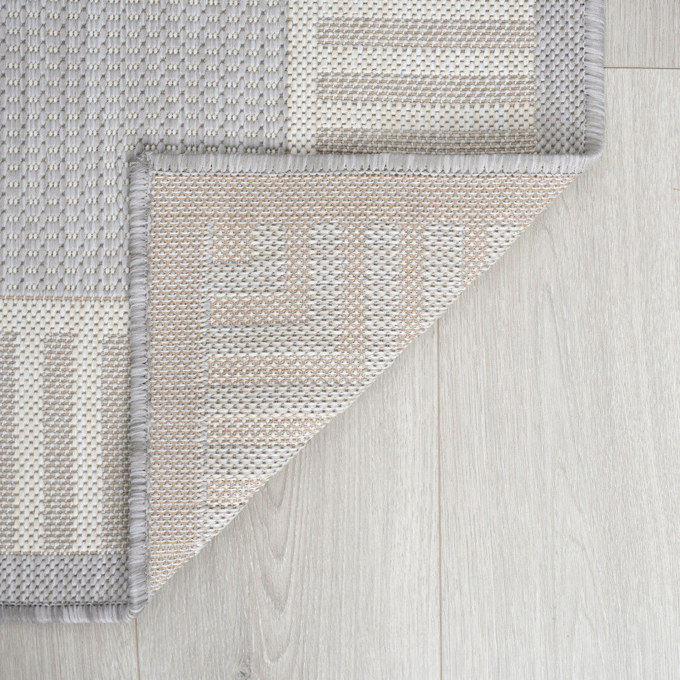Dania Transitional Solid Border Gray/Cream Indoor/Outdoor Area Rug, 5'x7'