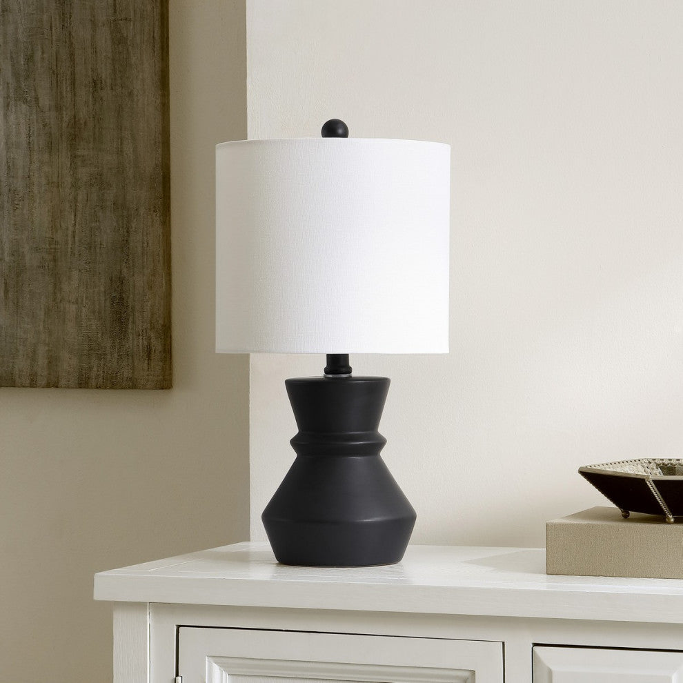 Safavieh Roslyn 17.5" Table Lamp