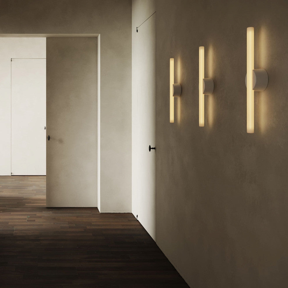 Kilter Wall Light 500mm length 2700K White US