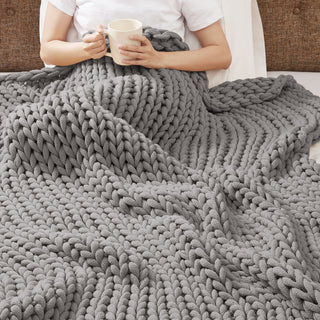 Madison Park Chunky Double Knit Handmade Throw Blanket, Blush, Light Grey