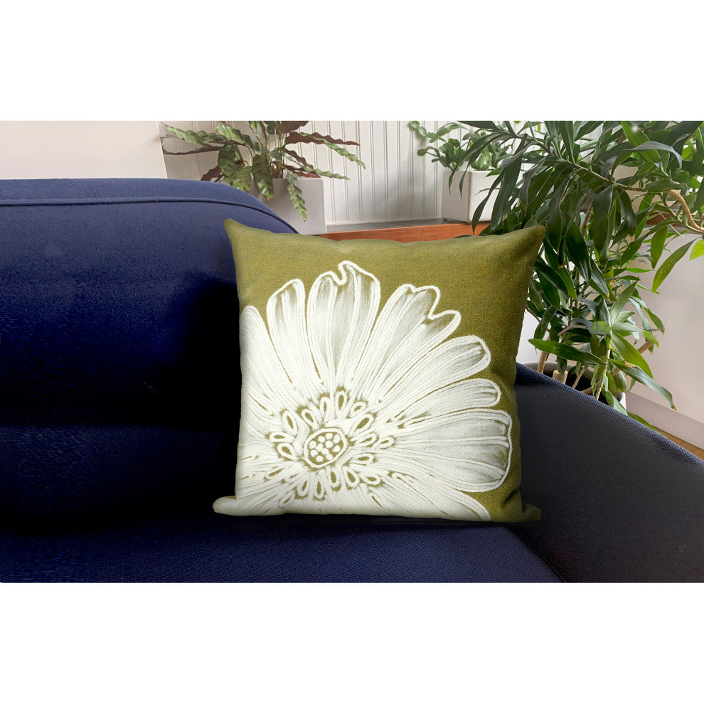 Visions III Antique Medallion Indoor/Outdoor Pillow, Green, 20"x20"