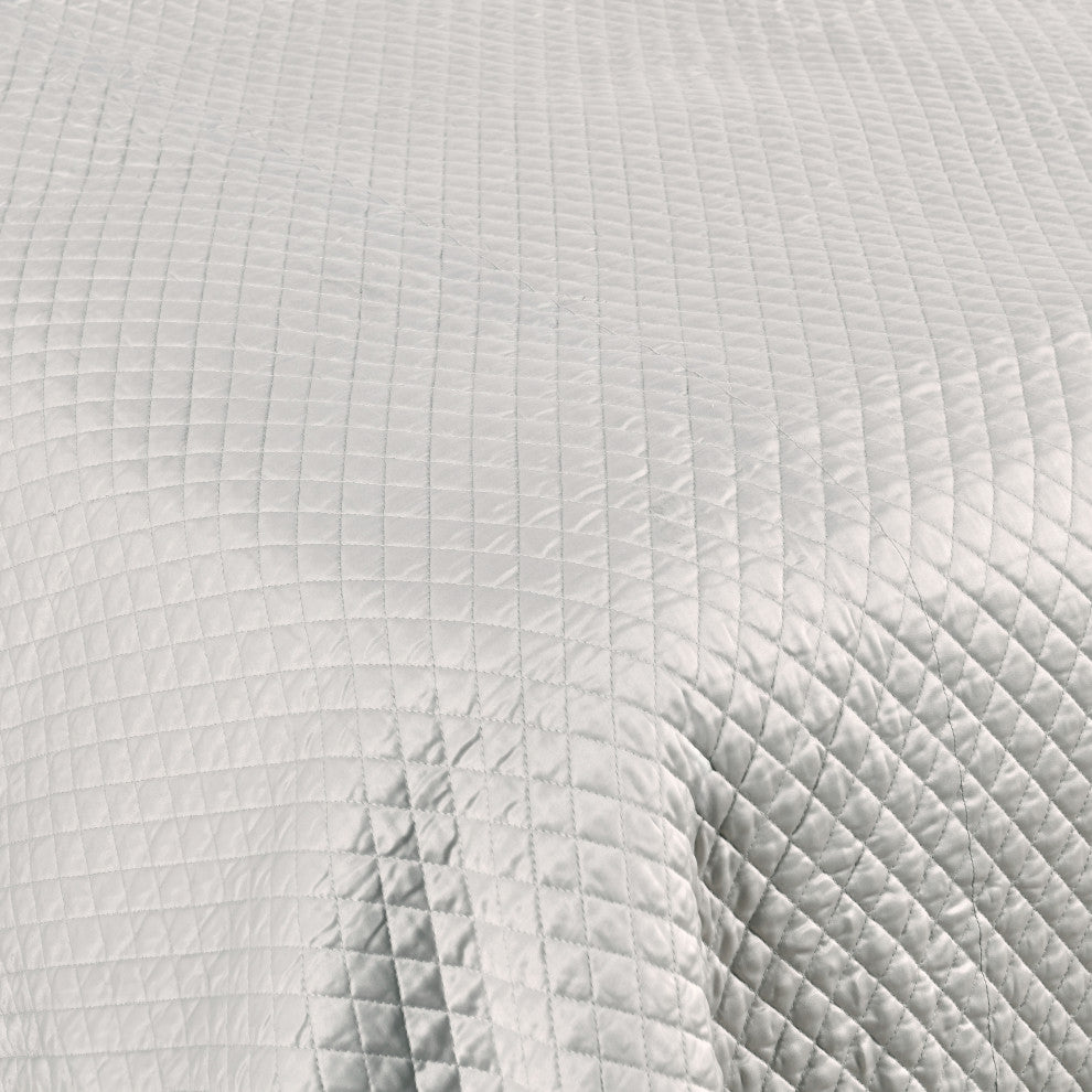 Winthrop 100% Sateen Silver Quilt by Kosas Home, Silver Gray, King