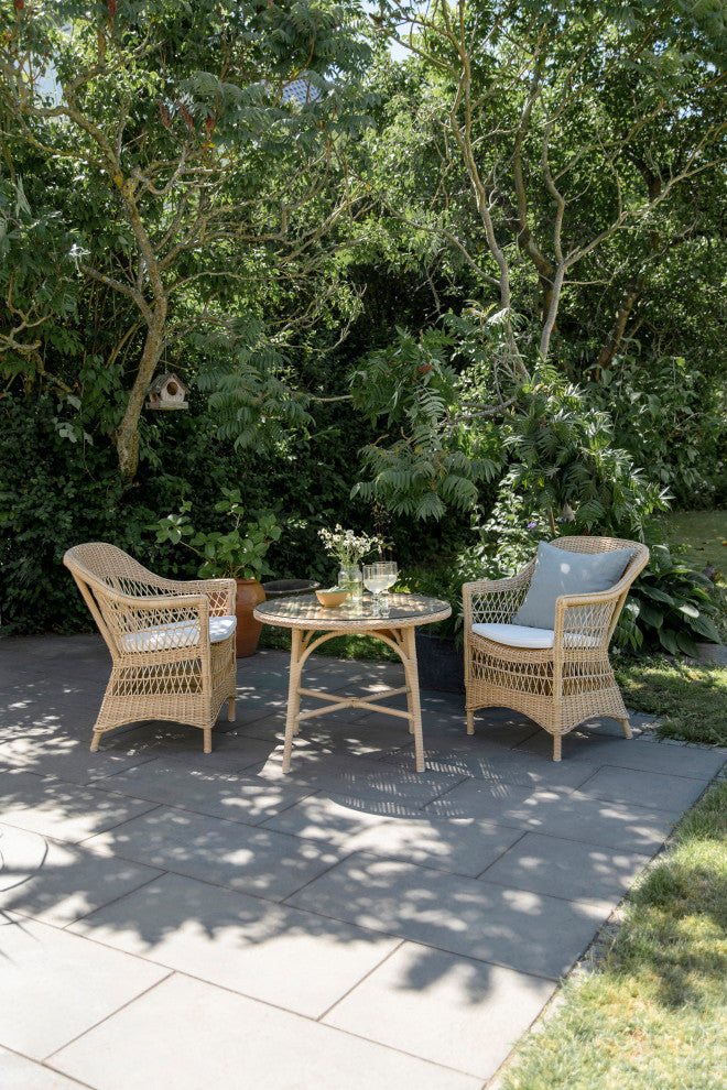 Charlot Chair With Cushion, Natural Finish, Snow White Upholstery