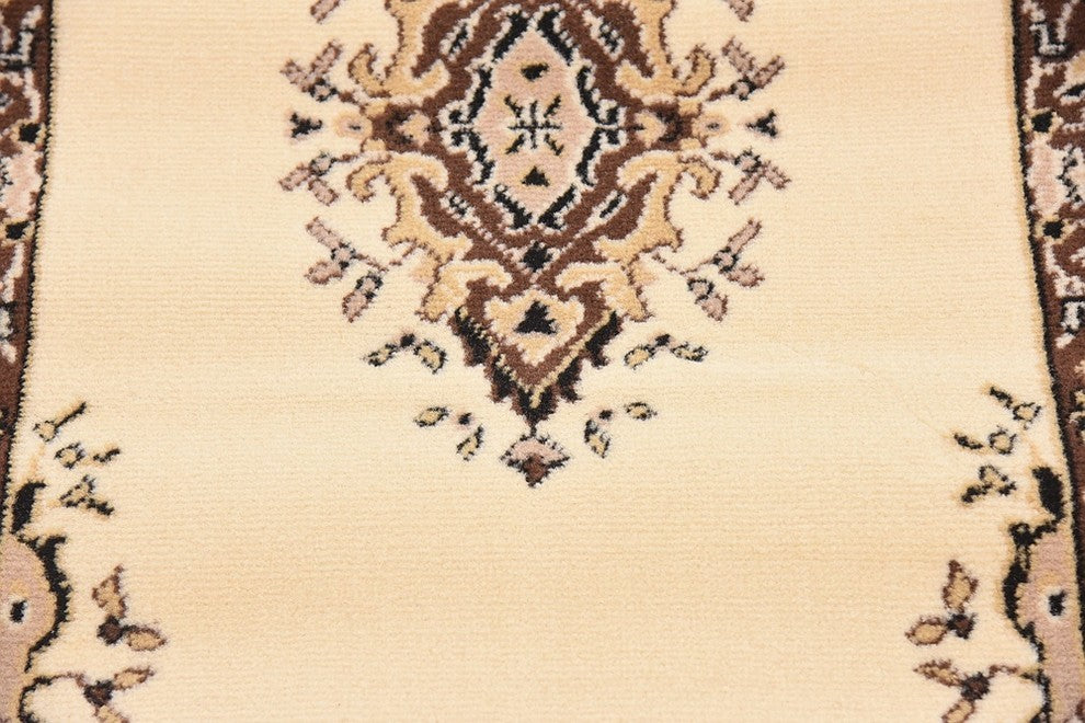 Unique Loom Ivory Washington Reza 2' 2 x 8' 2 Runner Rug