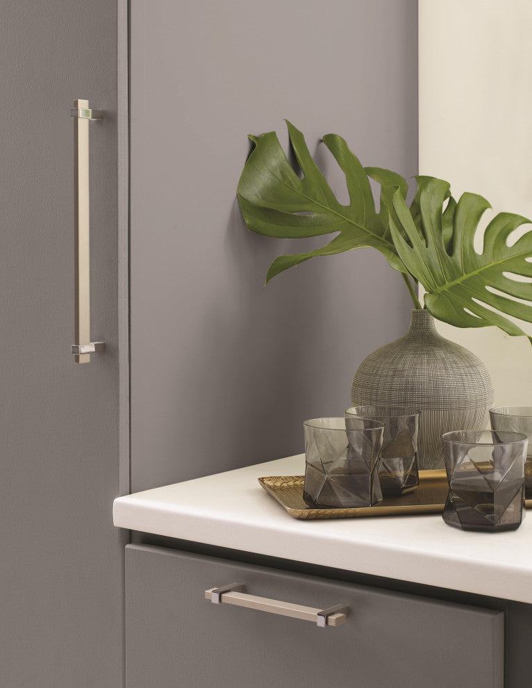 Mulino 5-1/16" Centers Silver Champagne/Black Nickel Pull