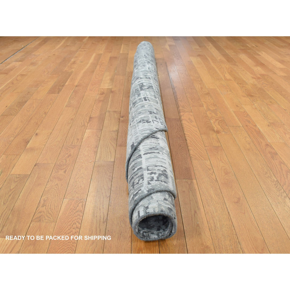 Carbon Gray Wool and Silk Abstract Design Hand Knotted Round Rug 8'2" x 8'2"