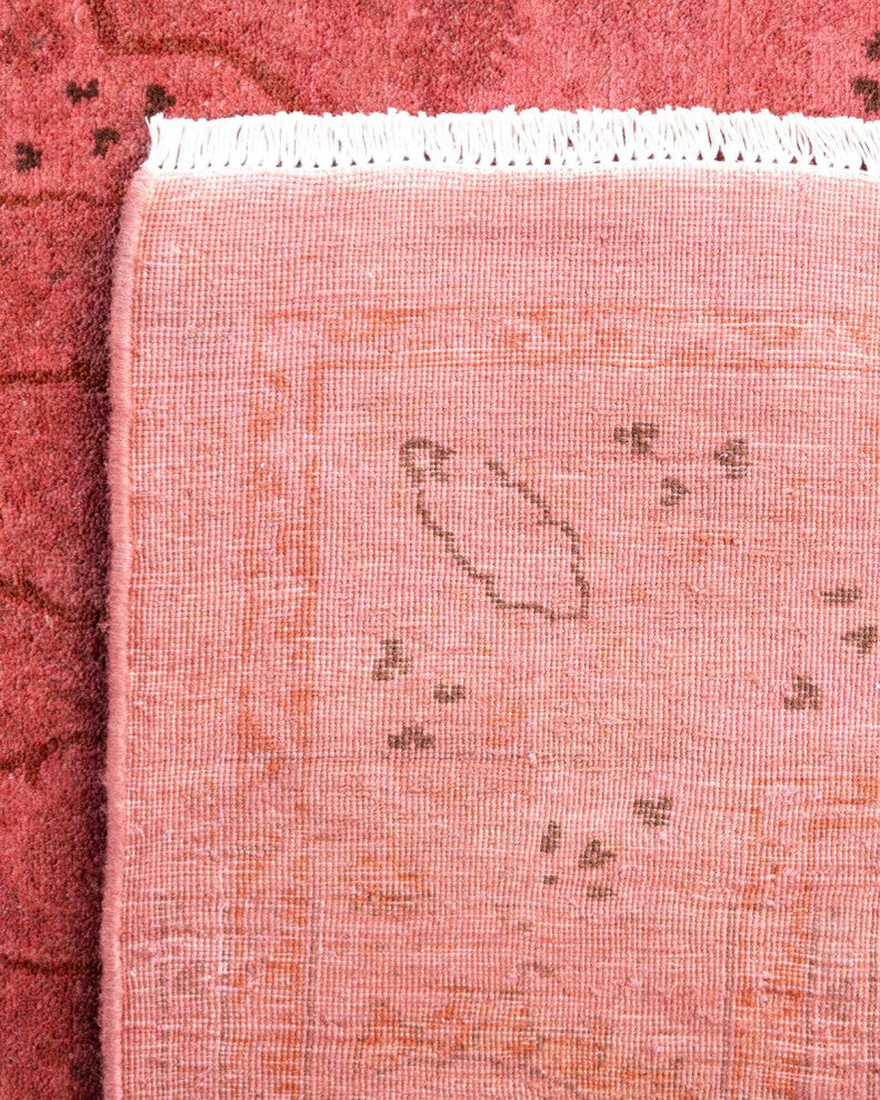 Fine Vibrance One-of-a-Kind Hand-Knotted Area Rug Pink, 4' 8" x 6' 8"