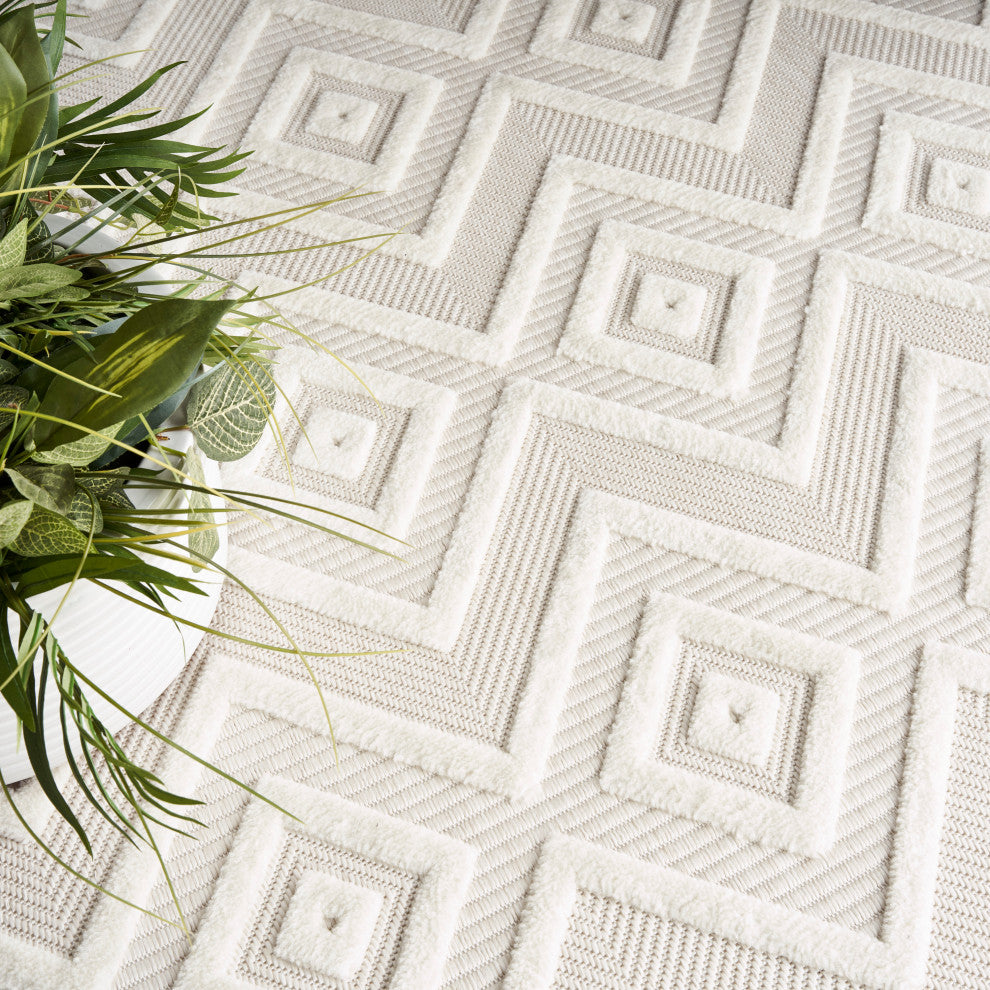 Nourison Versatile 7' x 10' Ivory/White Modern Area Rug