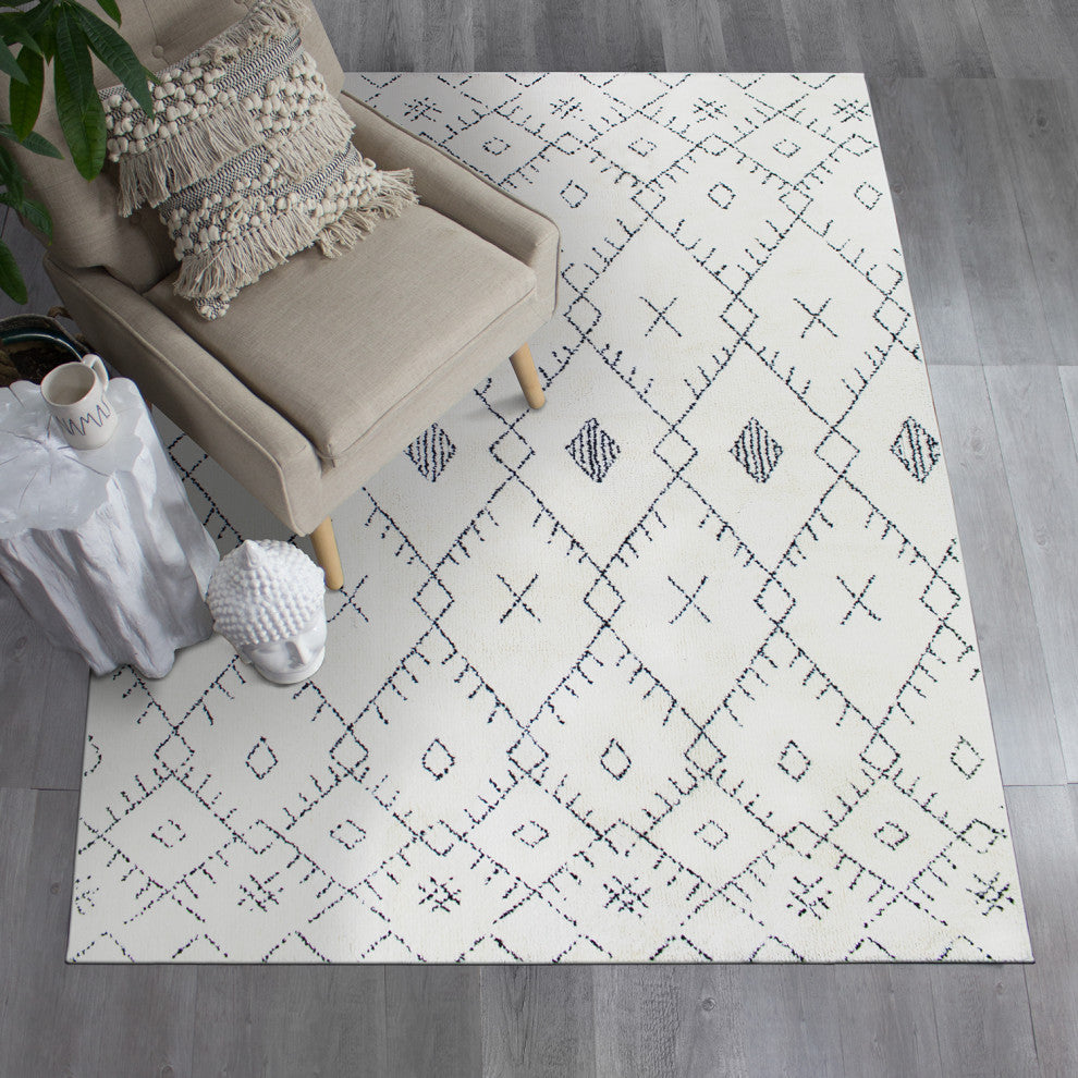 Soft Plush Boho Moroccan Pile Shag Accent Rug 5 x 7, White