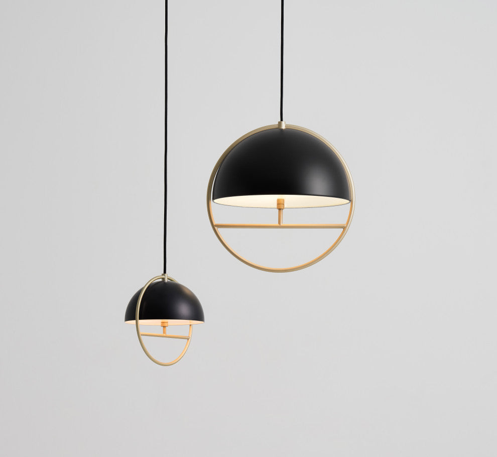 Huan Pendant, Black / Gold, Large