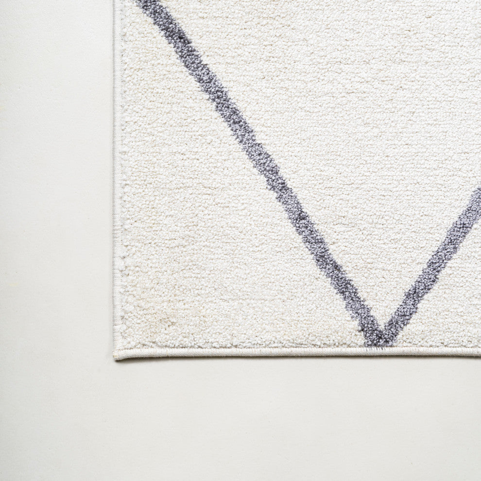 Cole Minimalist Diamond Trellis White/Gray 5' Round Area Rug